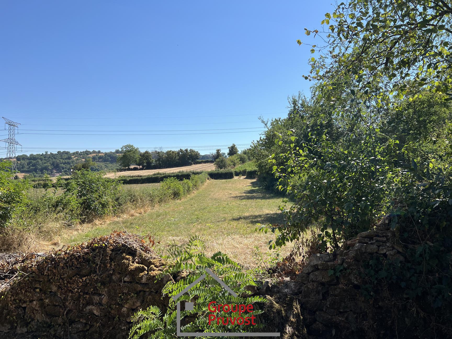 gedeon-photo-e281b298180b455e900eed5052bc9916 Ensemble immobilier à renover