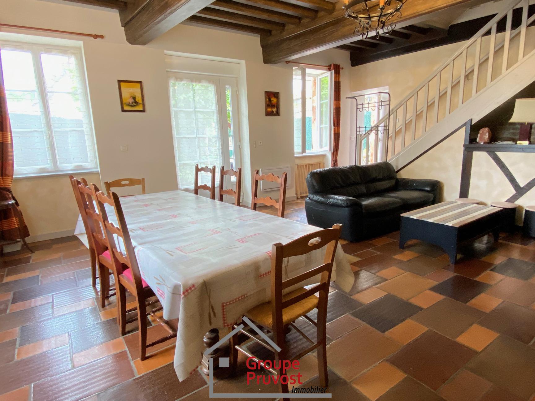 gedeon-photo-e770c69d2aa81a2bbd6d332f61fc8ce8 Maison de village