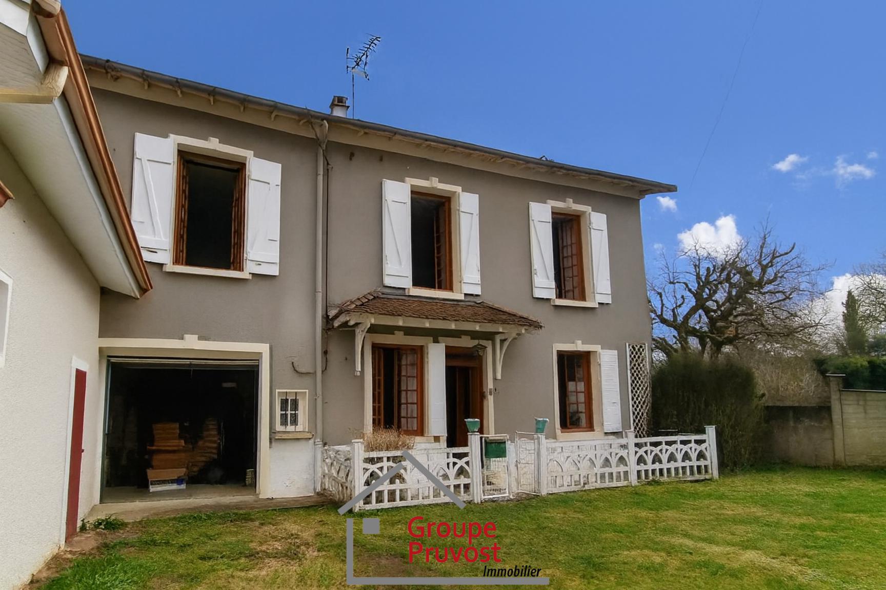 gedeon-photo-ff6fbb9d121d321cbd8ef4ec79452ff7 Maison de village avec terrain
